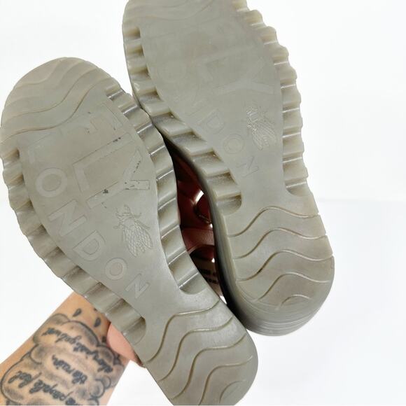 Fly London Size 37/US 6.5-7 Yake Pink Rose Perforated Leather Wedge Sandals - Picture 4 of 11